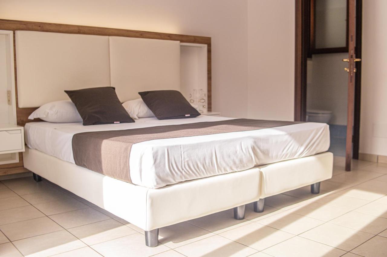 Hotel Al Paradise San Vito Lo Capo Buitenkant foto