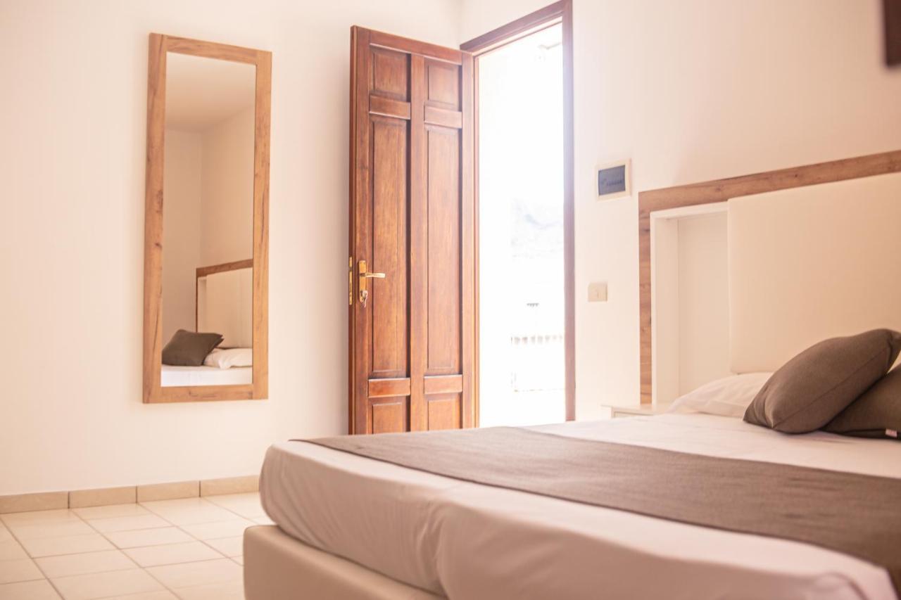 Hotel Al Paradise San Vito Lo Capo Buitenkant foto