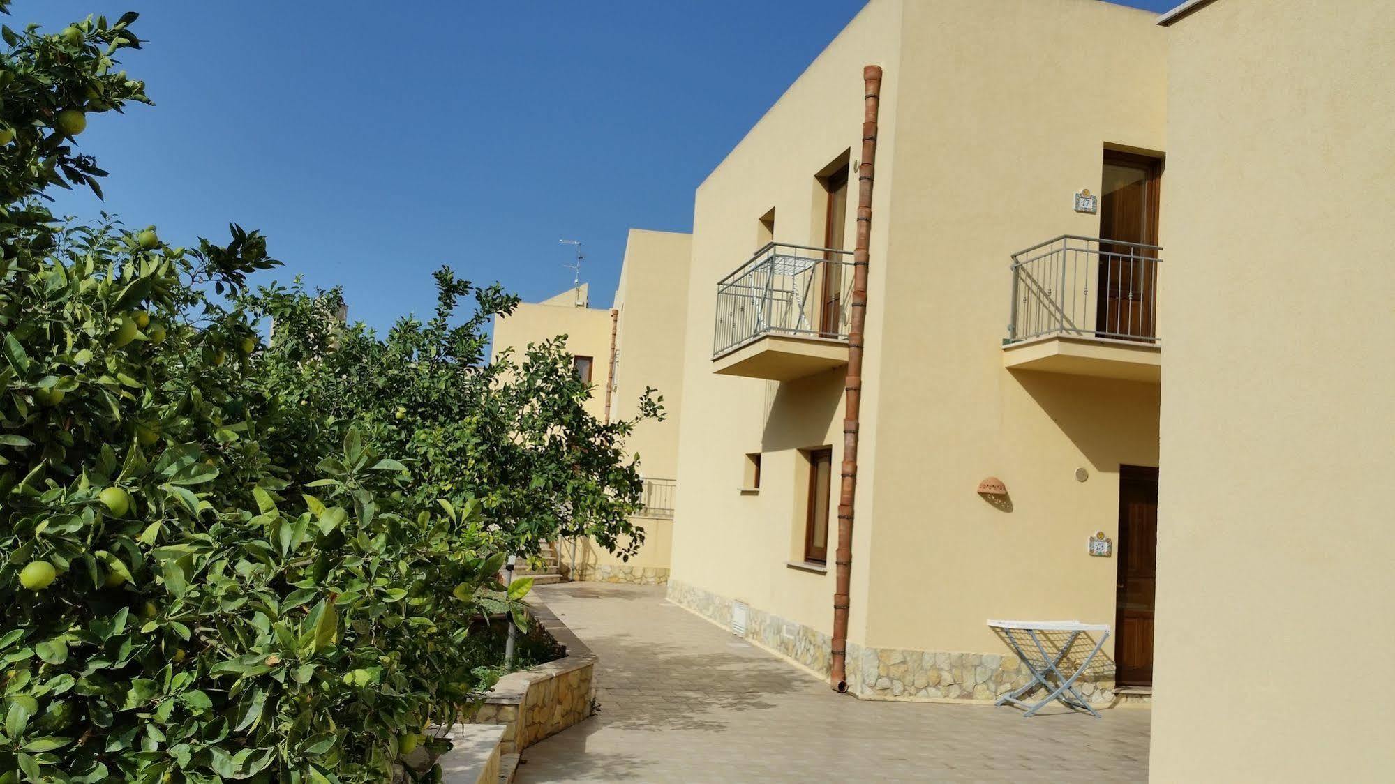 Hotel Al Paradise San Vito Lo Capo Buitenkant foto