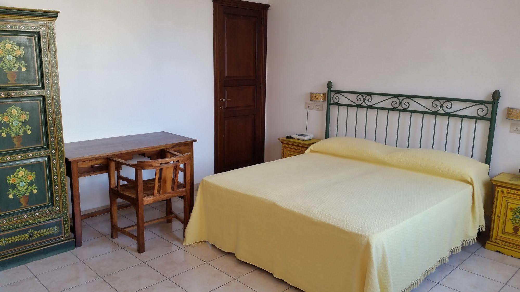 Hotel Al Paradise San Vito Lo Capo Buitenkant foto